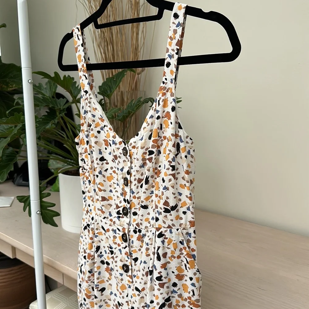 LUSH Sleeveless Printed Jumpsuit with Hidden Back Zipper Closure - Picture 3 of 6